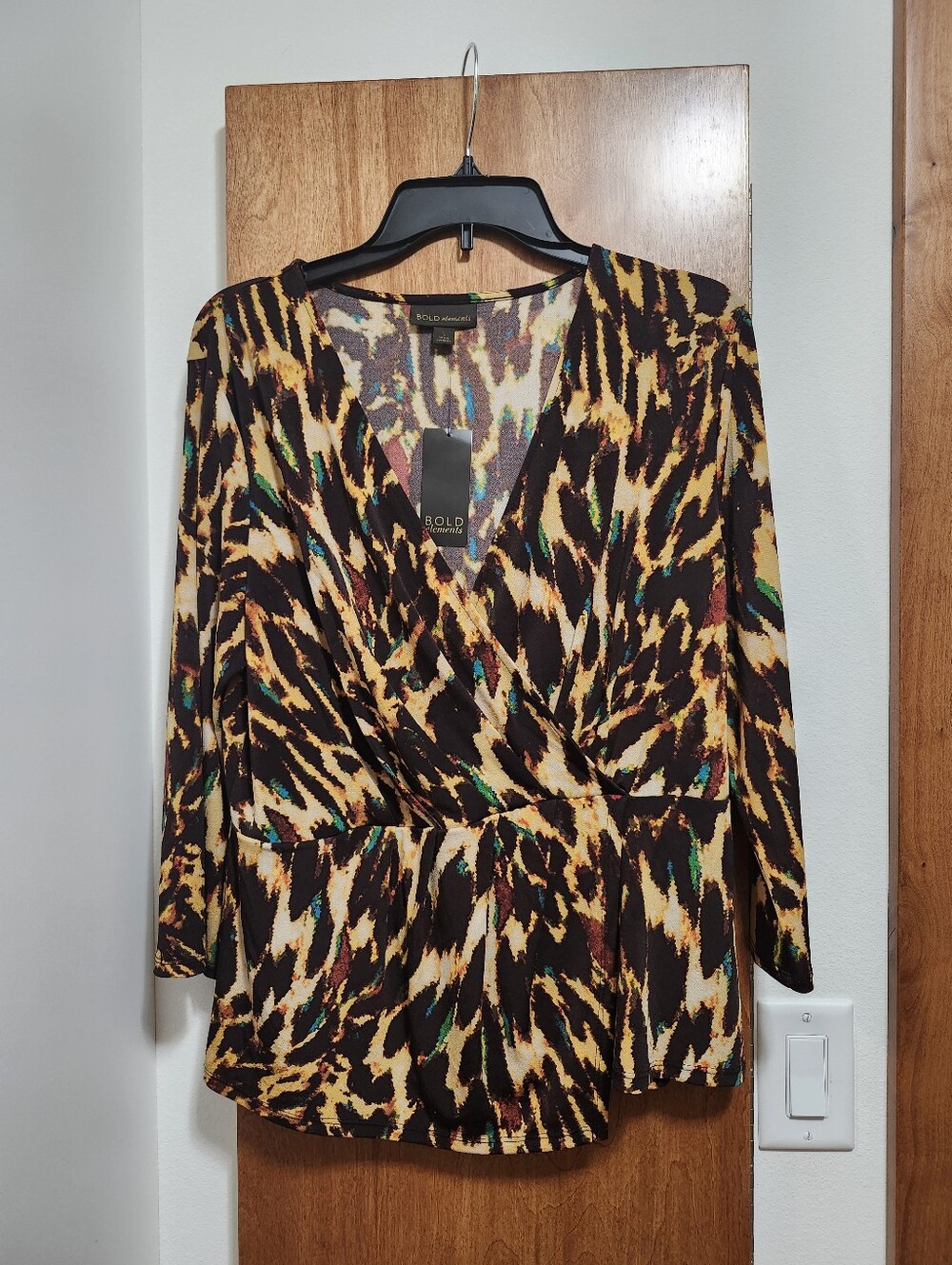 NWT Bold Elements Size L Animal Print Front Wrap Top